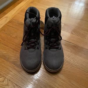 NEW WITH TAGS BOYS BOOTS